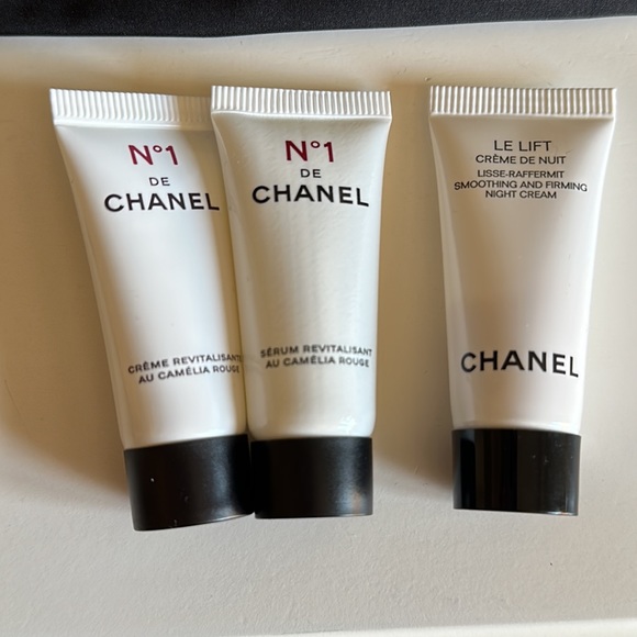 Chanel Travel Size set - Picture 3 of 3